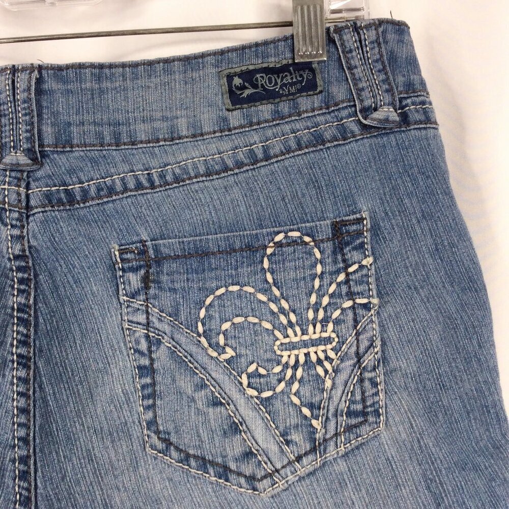 Royalty by YMI Jean Shorts Women's Size 12 Thick Stitch - Picture 5 of 7